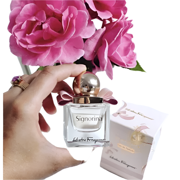 Salvatore Ferragamo Signorina Eau De Parfum For Women 20 ML Mini