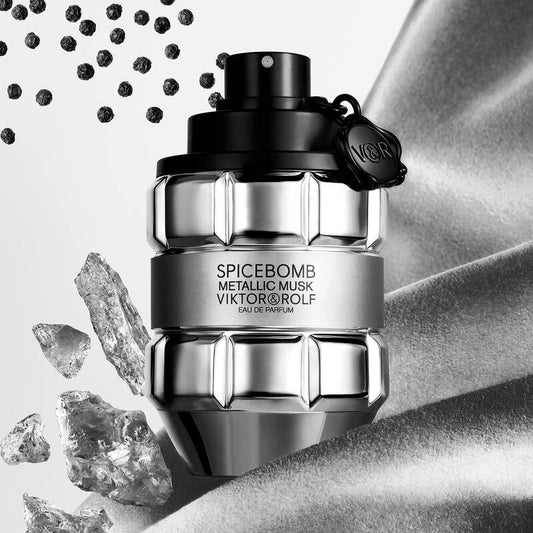 Viktor & Rolf Spicebomb Metallic Musk Eau De Parfum For Men 90 ML