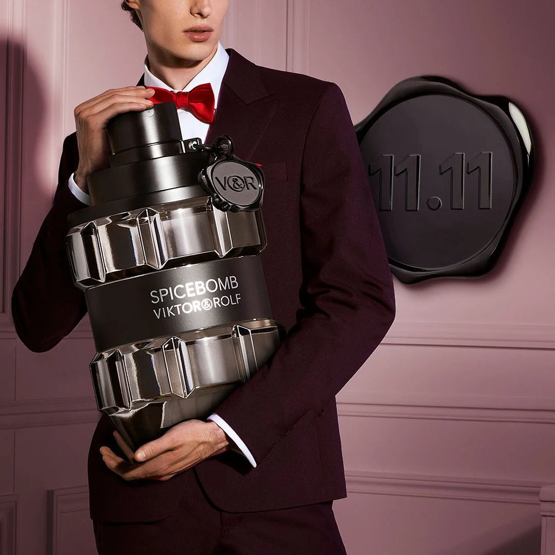 Viktor & Rolf Spicebomb Eau De Toilette For Men